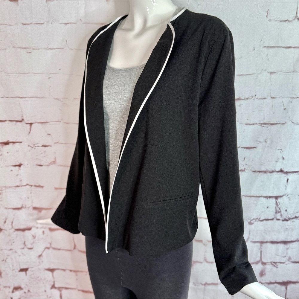 NY COLLECTION PETITE PL Black with White Piping Lightweight Open Front Blazer - Picture 10 of 15